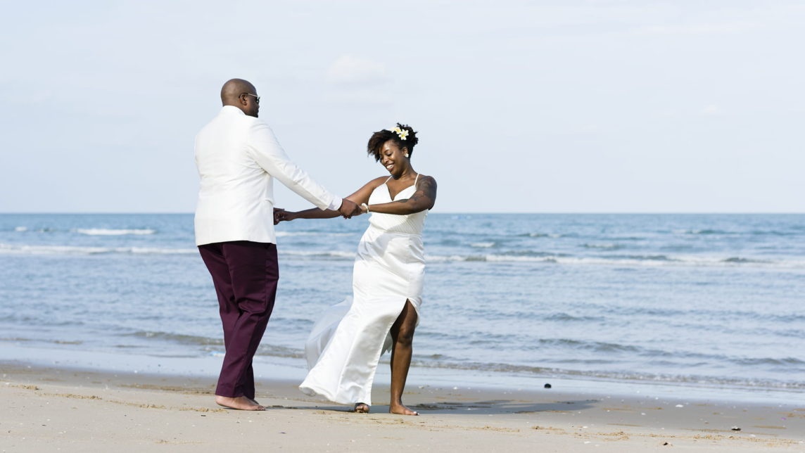 Deborah & Mathew: Old Hollywood Glamour at the Guild Inn Estates